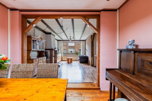 Foto - Te koop: Ruime hoekwoning met potentie!